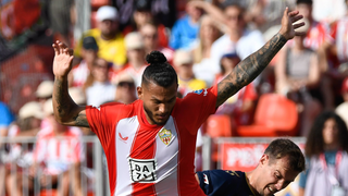 Palo de Luis Suárez al Almería