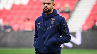 Contempla la contratación de Kurzawa
