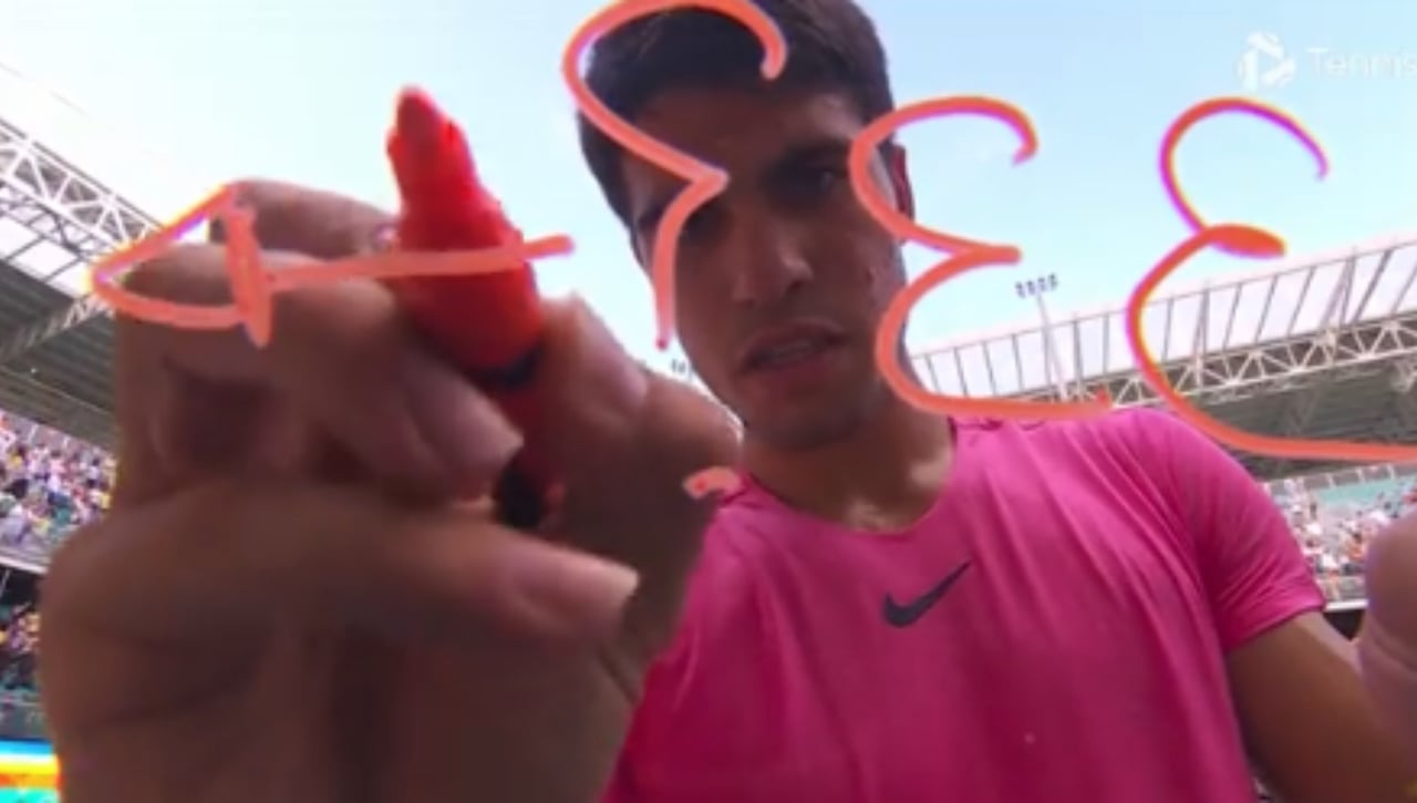 Carlos Alcaraz manda un mensaje a Fernando Alonso y se vuelve viral