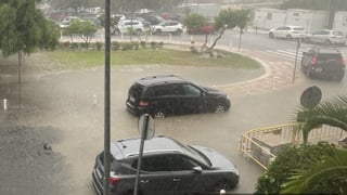 Hospitales inundados en Málaga, colegios suspendidos en Sevilla y Cádiz, y AEMET pone a Valencia en alerta roja