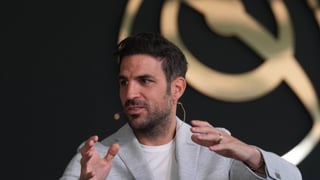 Cesc Fábregas tienta a un excompañero 
