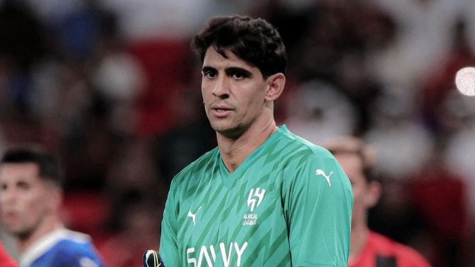 Bono le da un consejo al Sevilla y no cierra esa puerta