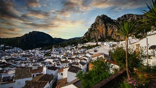 Este es el pueblo de Cádiz que 'aprueba raspado' en felicidad