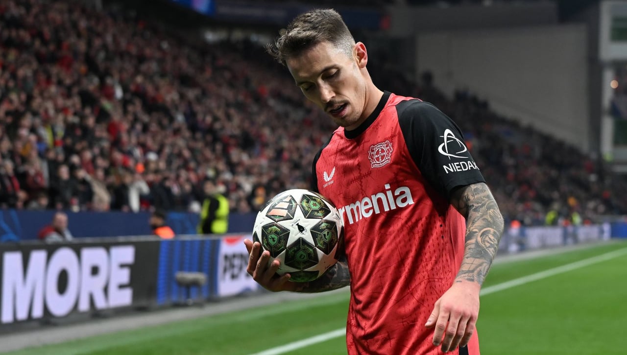 El fichaje de Grimaldo, en la lista de deseos