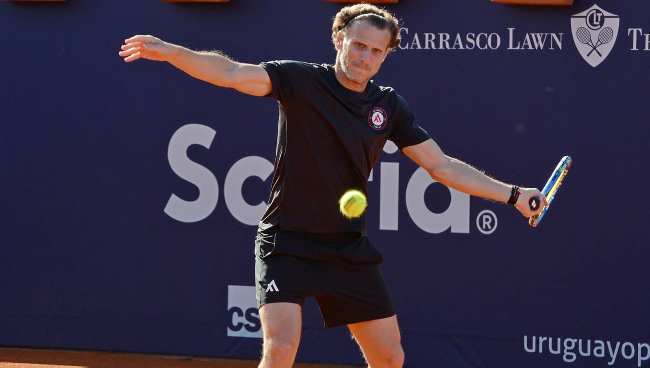 Diego Forlán recibe un golpe de realidad en su debut