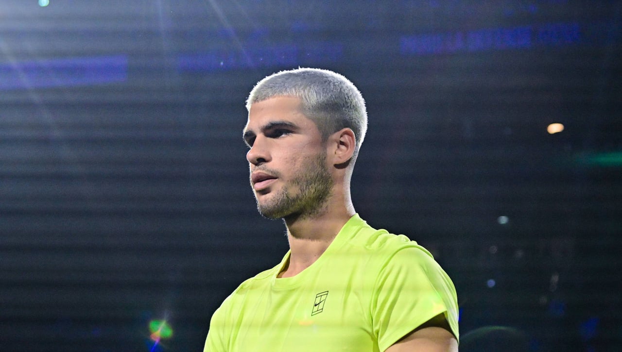 El mundo del tenis se ceba con Carlos Alcaraz tras su derrota en París