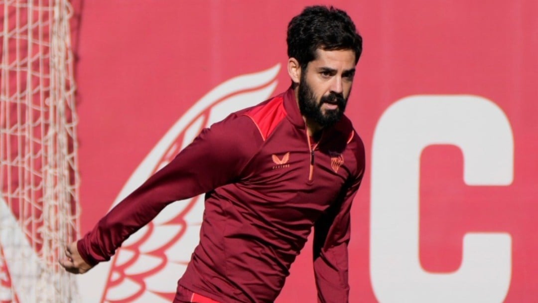 Tres ausencias y tres regresos en la lista del Sevilla ante la Real Sociedad