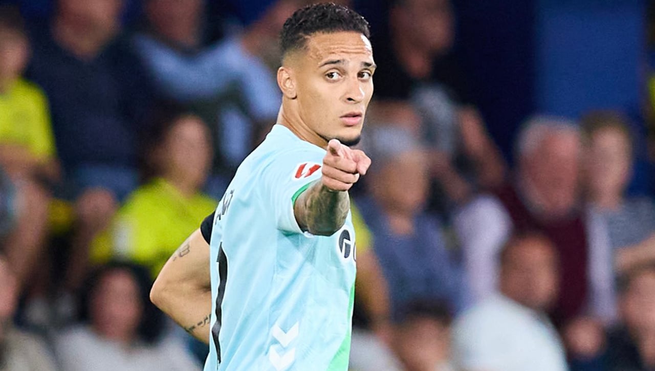 Antony 'incendia' Manchester y manda un aviso en nombre del Betis