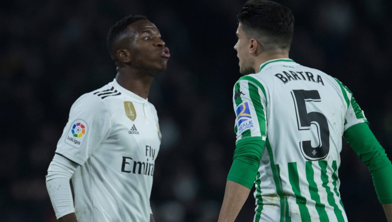 El Betis se burla de Vinicius tras el Balón de Oro de Dembélé