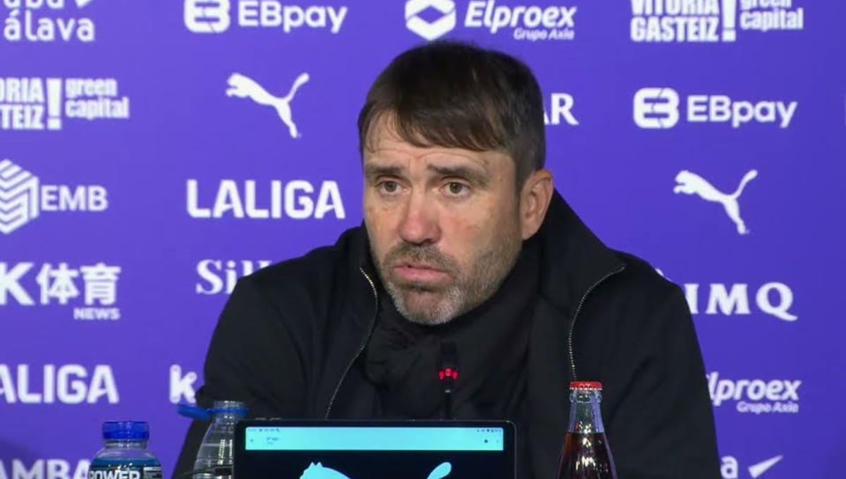 Coudet, técnico del Deportivo Alavés, aprieta tuercas antes de visitar al Rayo Vallecano: "Ese estadio..."