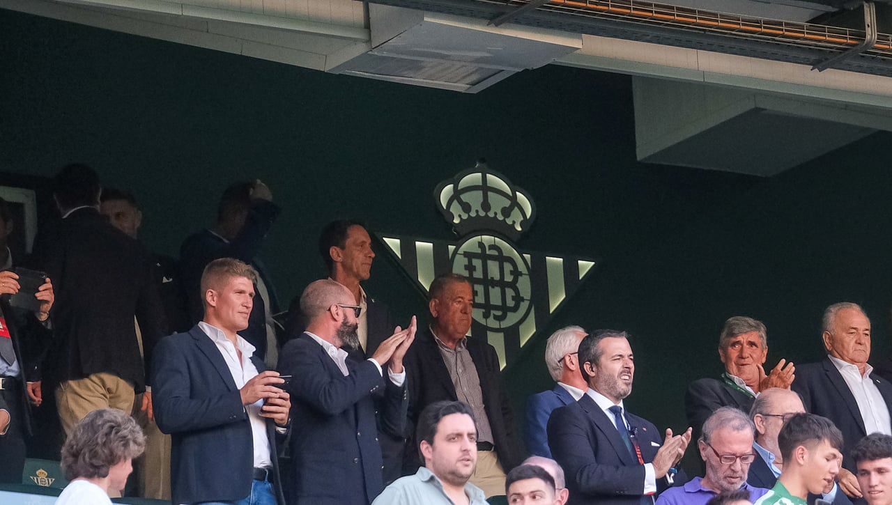 Ramón Planes y la 'operación central' para enero: la planificación y las cuentas para la lista UEFA