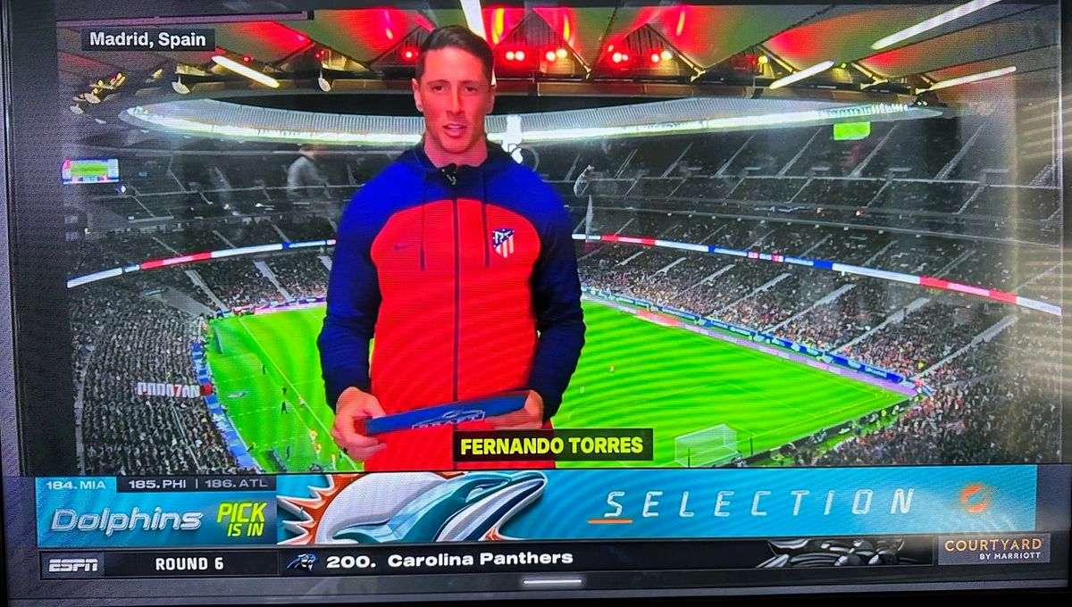 Fernando Torres 'ficha' por los Miami Dolphins de la NFL
