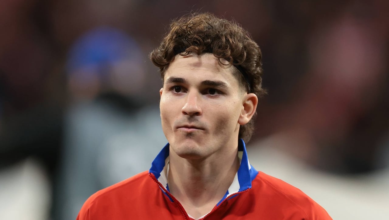 Mateu Alemany, director deportivo del Atlético de Madrid, desmonta el fichaje de Julián Álvarez por el Barcelona: "No tengo conocimiento absoluto de esa situación"