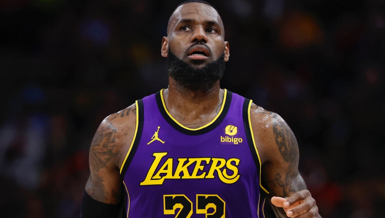 Duro golpe para LeBron James