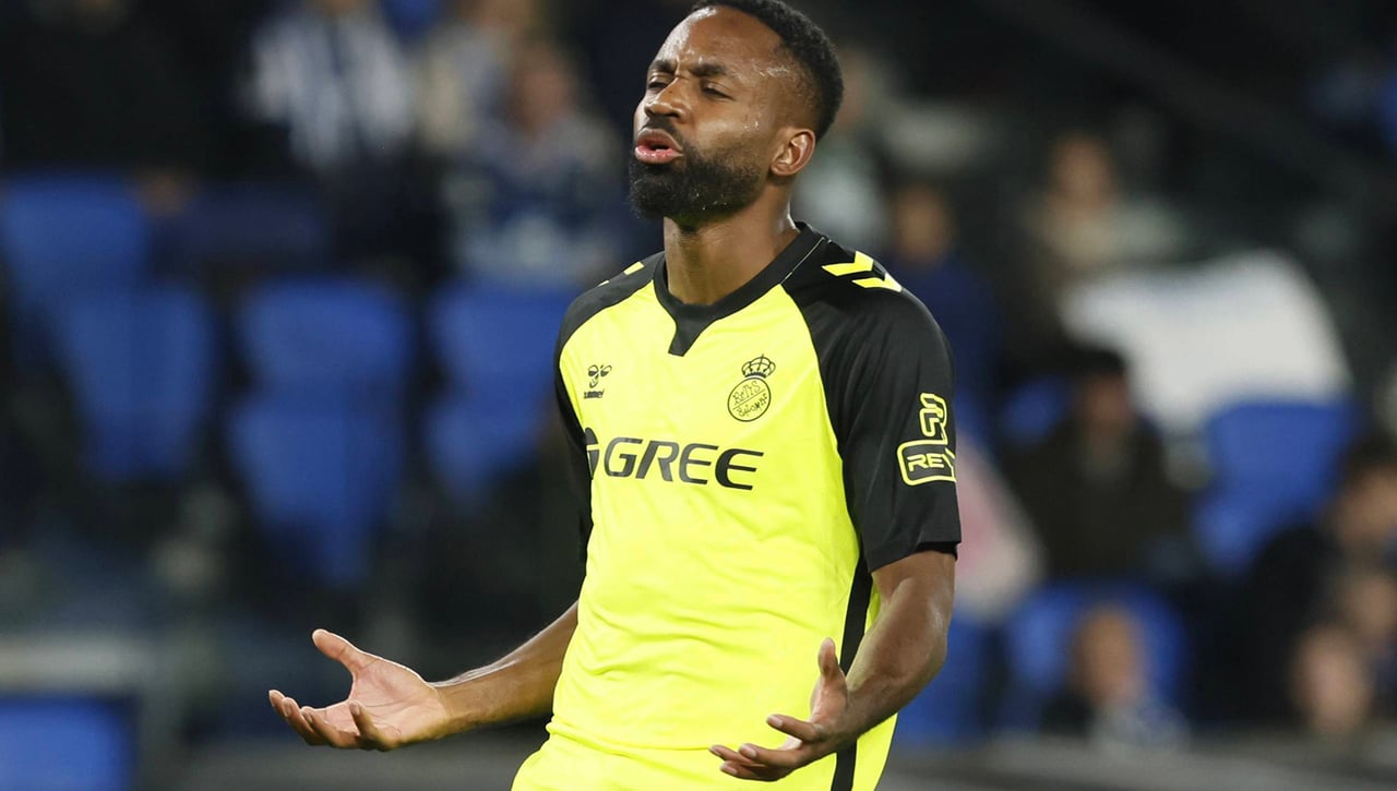 Pellegrini rectifica con Bakambu en el Betis