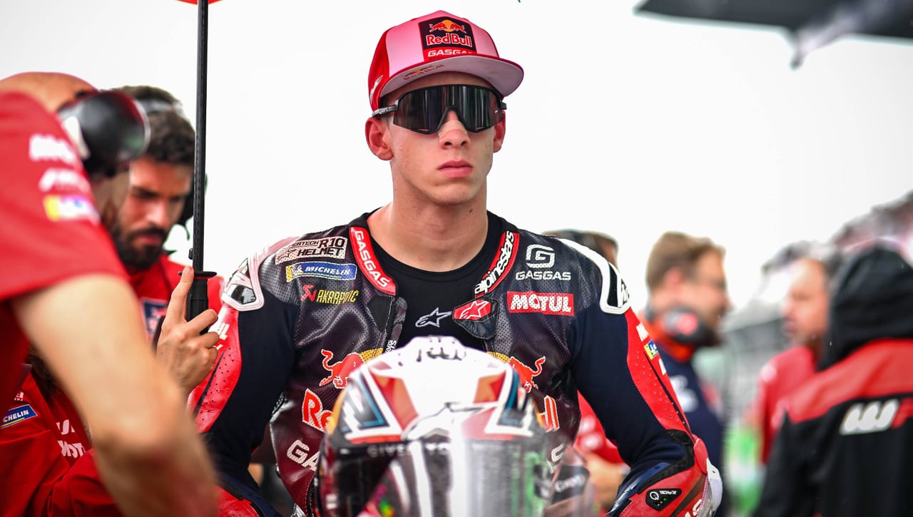 Pedro Acosta enciende la mecha entre Jorge Martín y Bagnaia