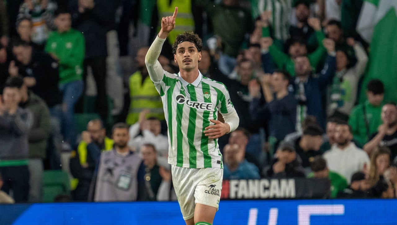 El Betis recibe la mejor noticia posible con Johnny Cardoso