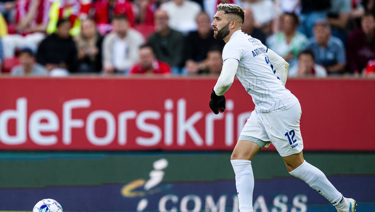 Betis y Sevilla se fijan en De Arruabarrena, el 'parapenaltis' del Arouca, para su portería