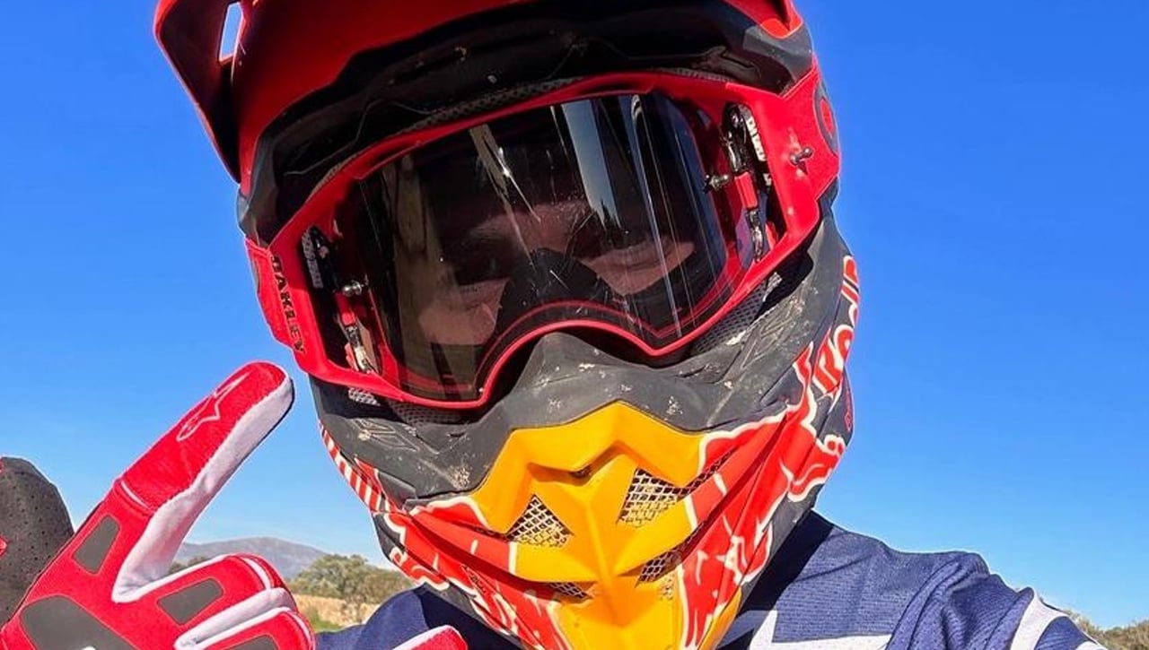 Marc Márquez se plantea el salto a las cuatro ruedas... como Rossi