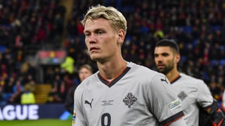 Defiende a Oskarsson