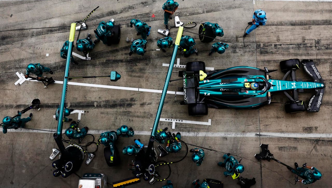 Cómo funciona una parada perfecta en boxes: segundos que hacen historia