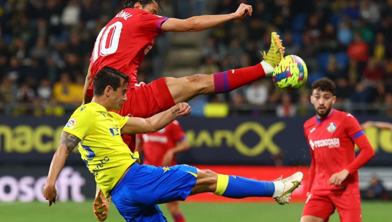 Cádiz CF 2-2 Getafe CF: tablas por la salvación