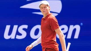 Sinner vence y le manda un mensaje a Carlos Alcaraz