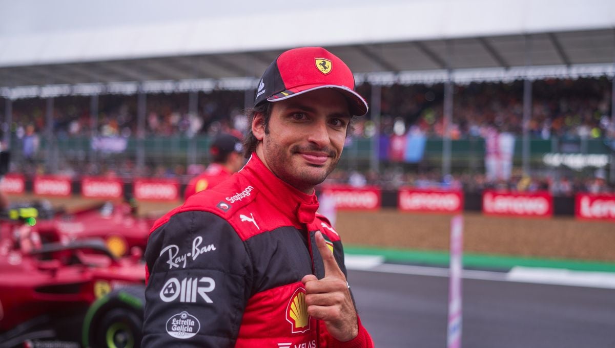Sainz firma su primera 'pole' y saldrá primero en Silverstone