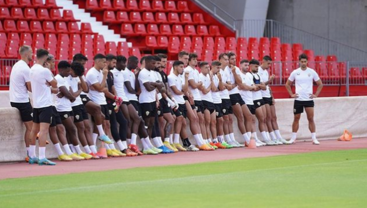 Así quedan los dorsales del primer equipo del Almería esta temporada