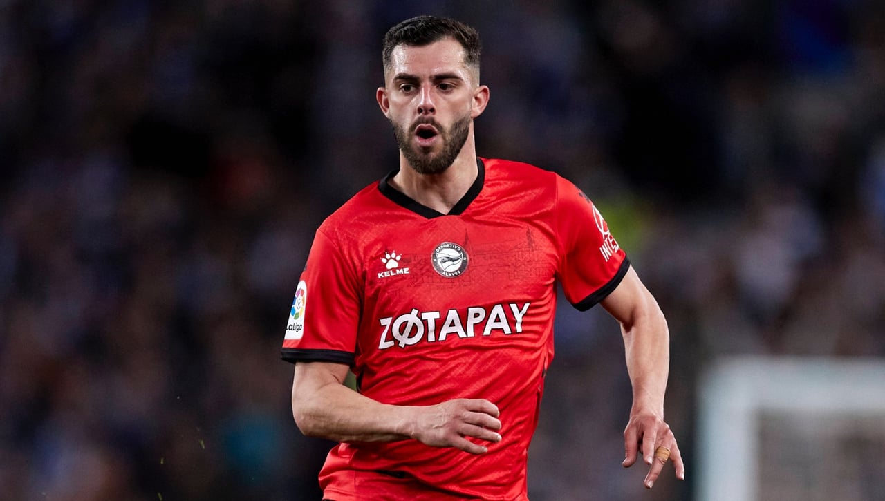 Hace oficial la llegada de Luis Rioja