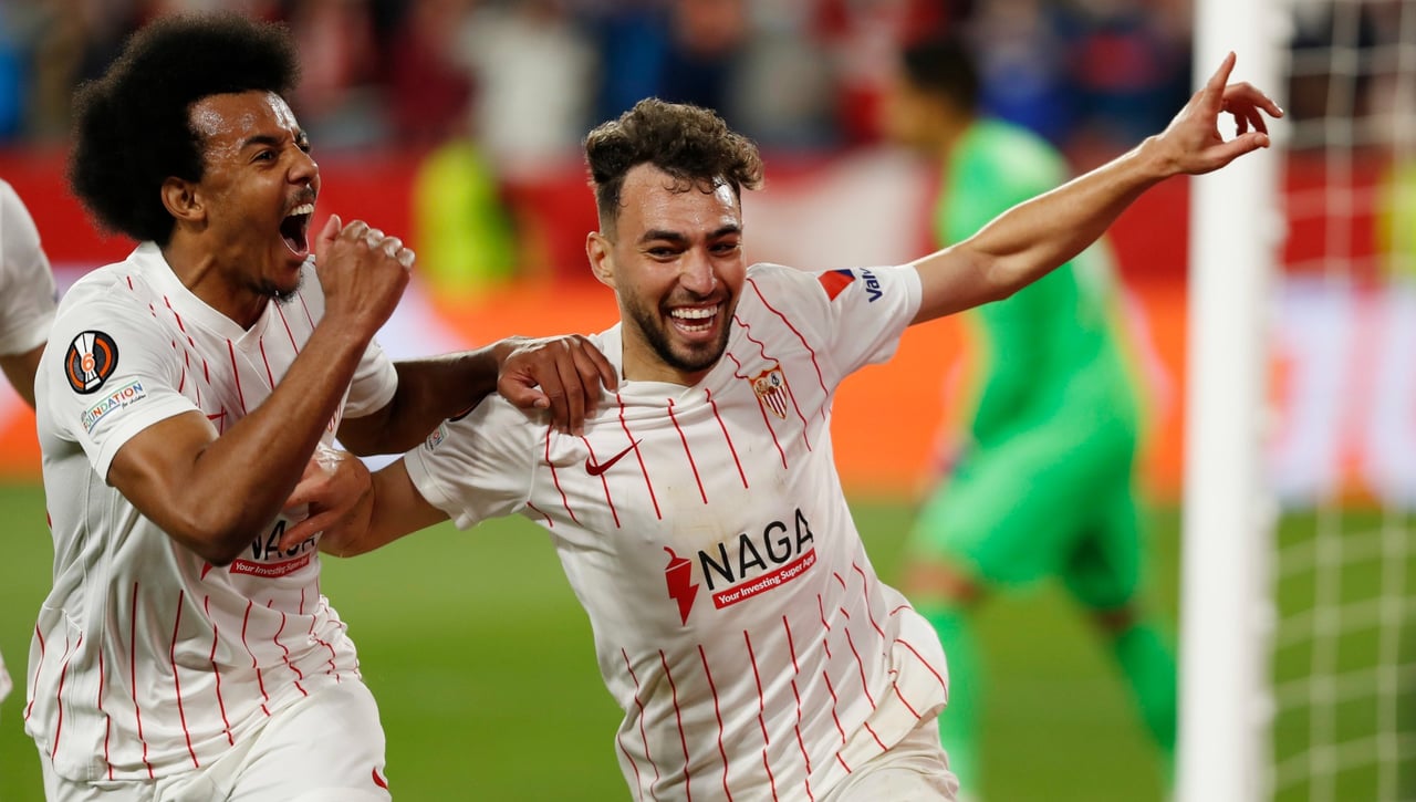 Munir, Óliver Torres y Campaña, en la puerta giratoria en el Sánchez-Pizjuán 