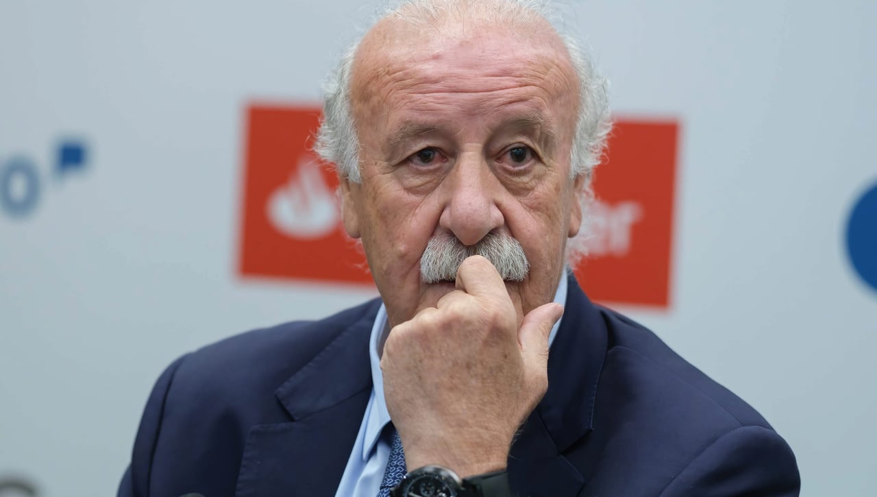 Del Bosque, rendido a Navas, se 'moja' con Sevilla y Betis: "Está jugando mejor" 