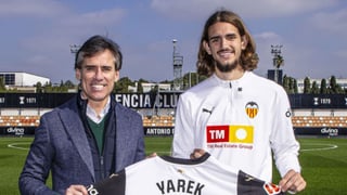 Yarek, renovado, y su cláusula de rescisión