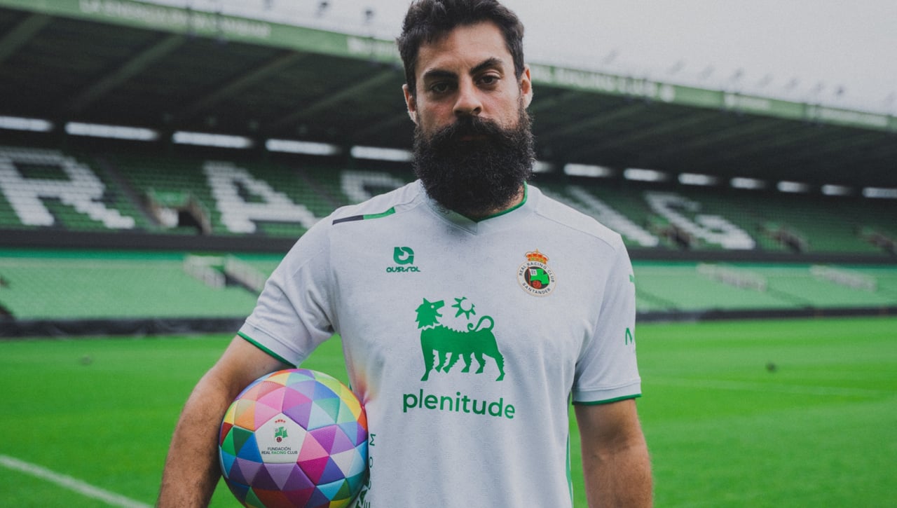 Villalibre se pronuncia sobre el cambio entre el Racing de Santander y el Alavés