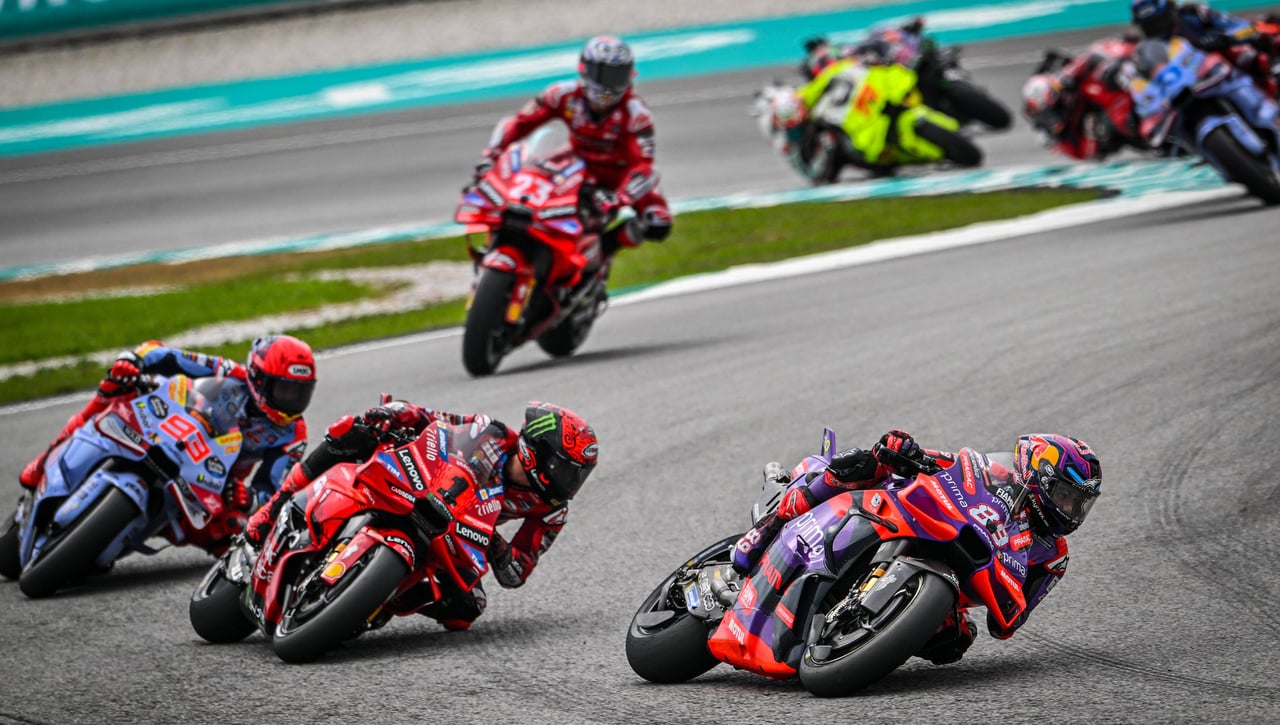 Pecco Bagnaia conquista Sepang y retrasa el alirón de Jorge Martín