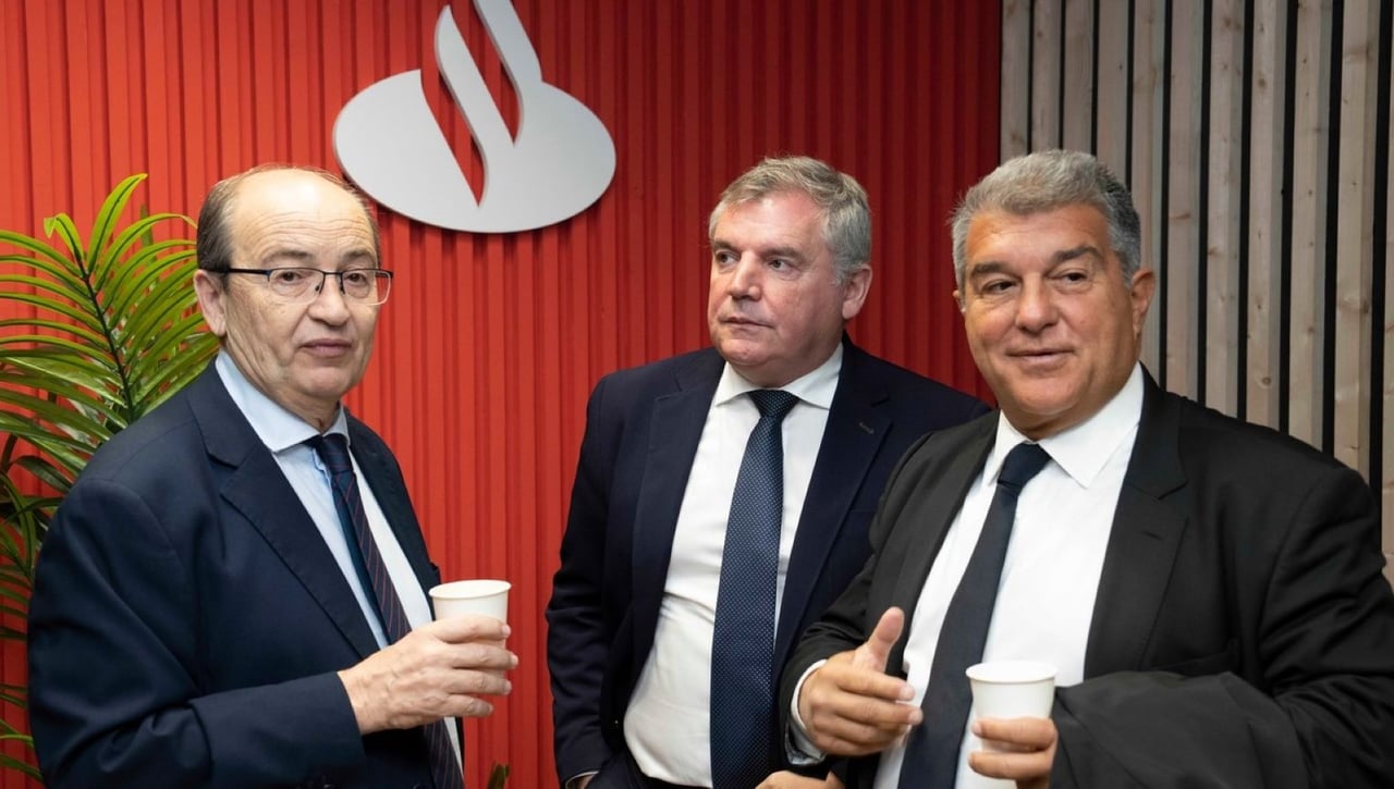 "El Sevilla lleva un par de años tonteando con posiciones no habituales"