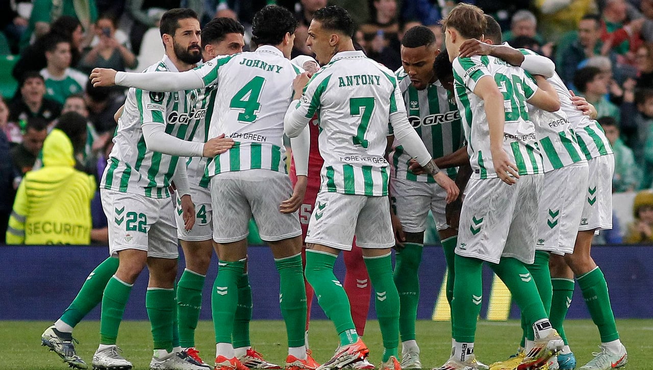 La Inteligencia Artificial predice dónde llegará el Betis en esta Conference League