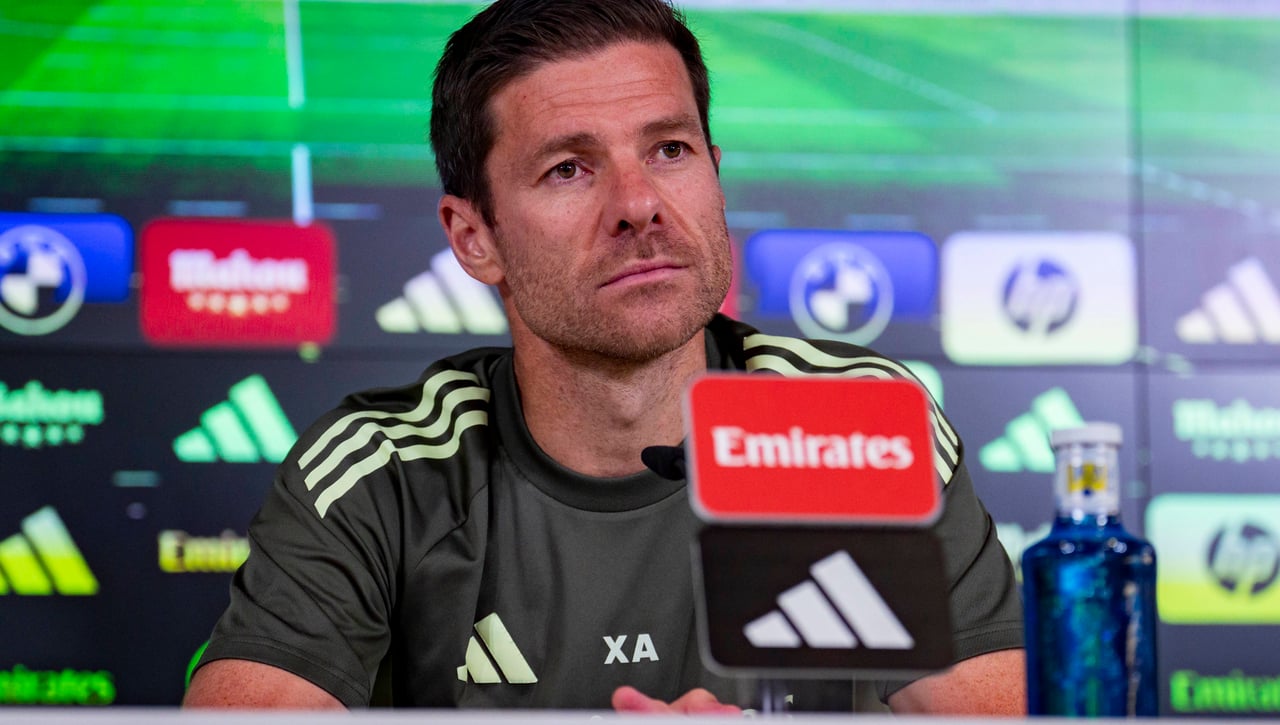 Xabi Alonso confirma conversaciones con Vinicius y Mbappé