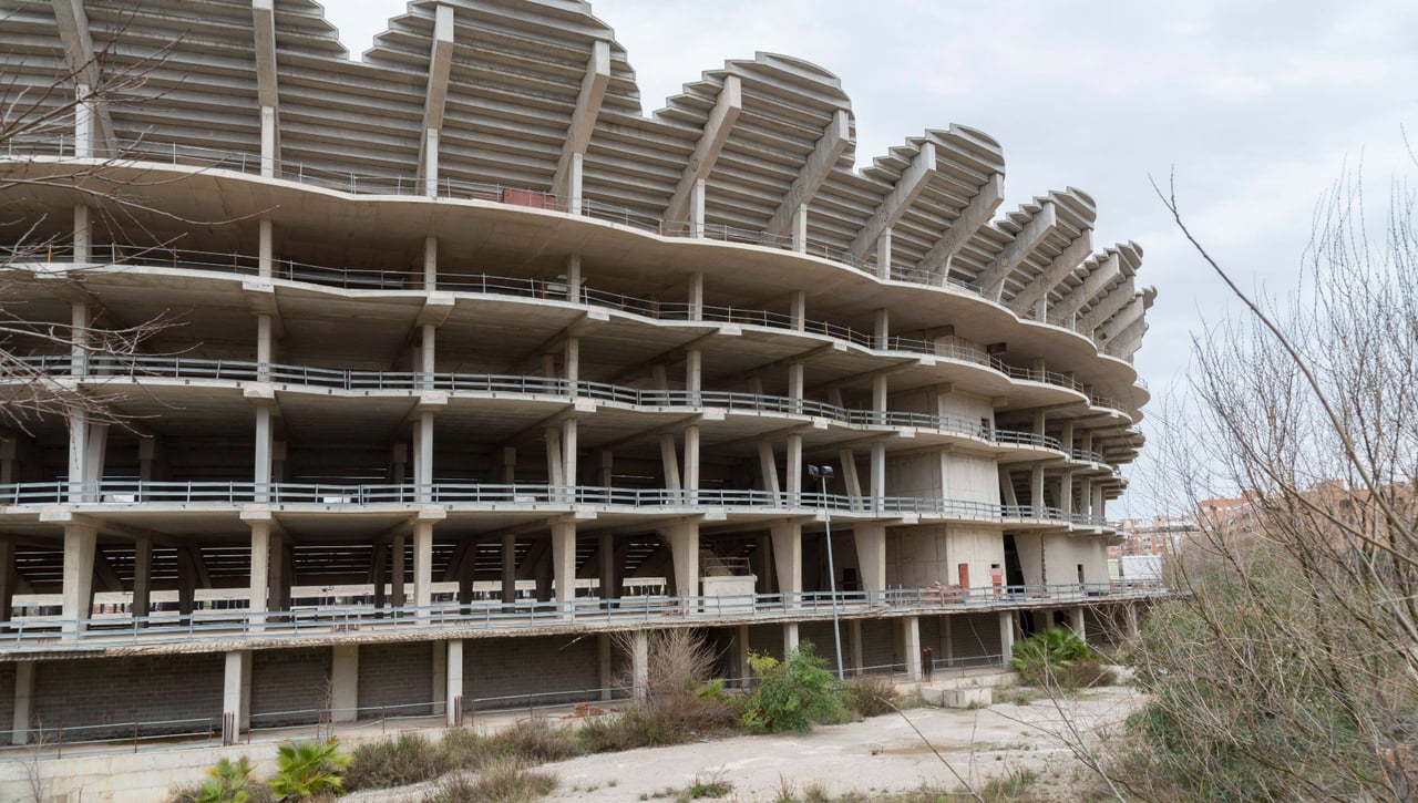 Otro golpe para Peter Lim y el Valencia