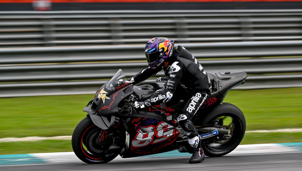 Jorge Martín reparece con Aprilia a pesar de su lesión