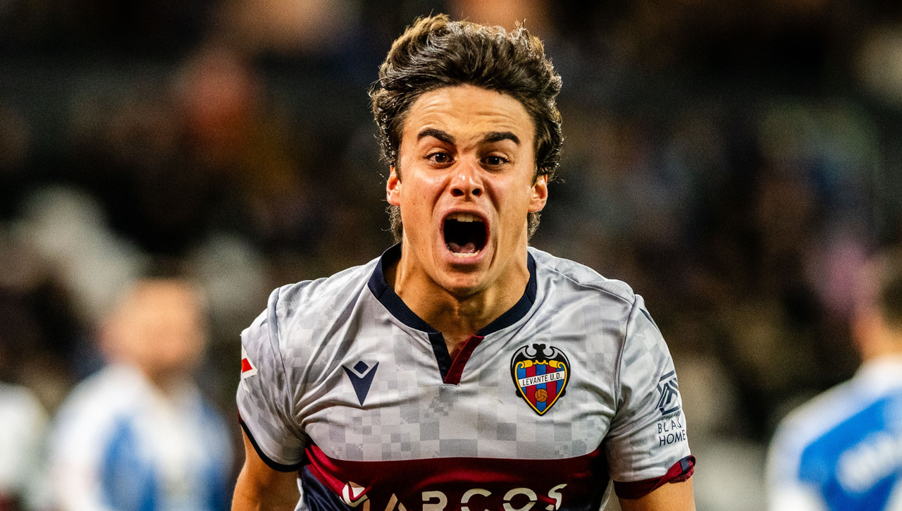 Carlos Álvarez es de Primera