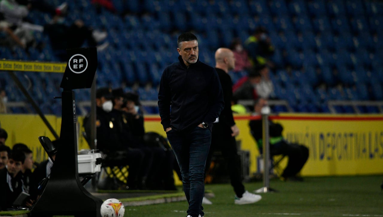 El ‘dardo’ de García Pimienta al FC Barcelona 