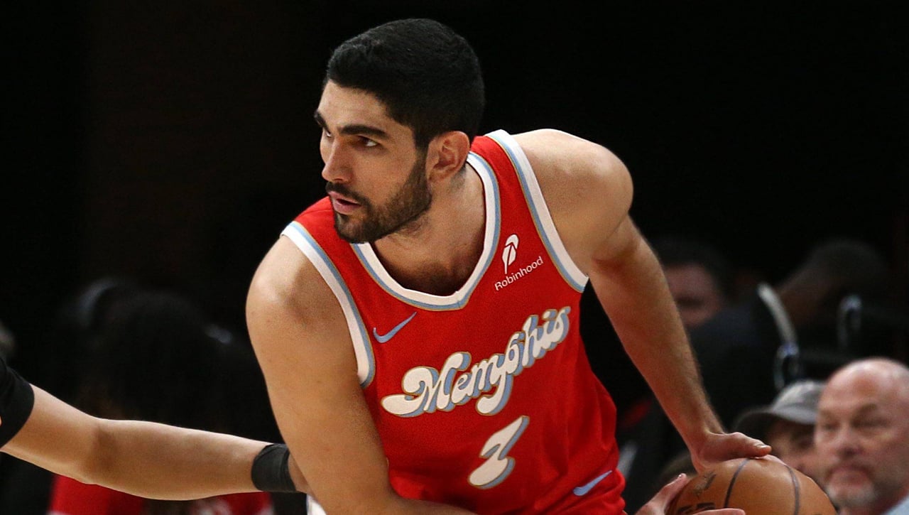 Santi Aldama dice adiós por todo lo alto en la NBA