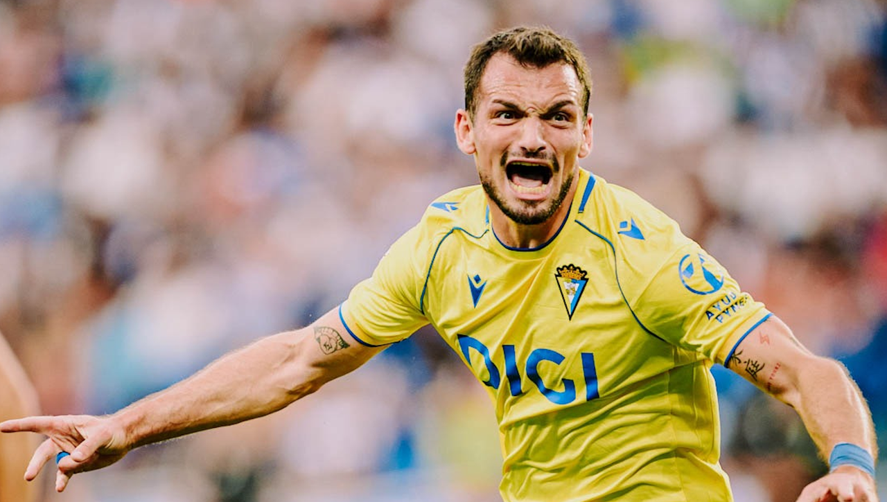 Tabatadze se lleva un frenazo de Gaizka Garitano