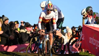 Felipe Orts brilla en el reino de Van der Poel