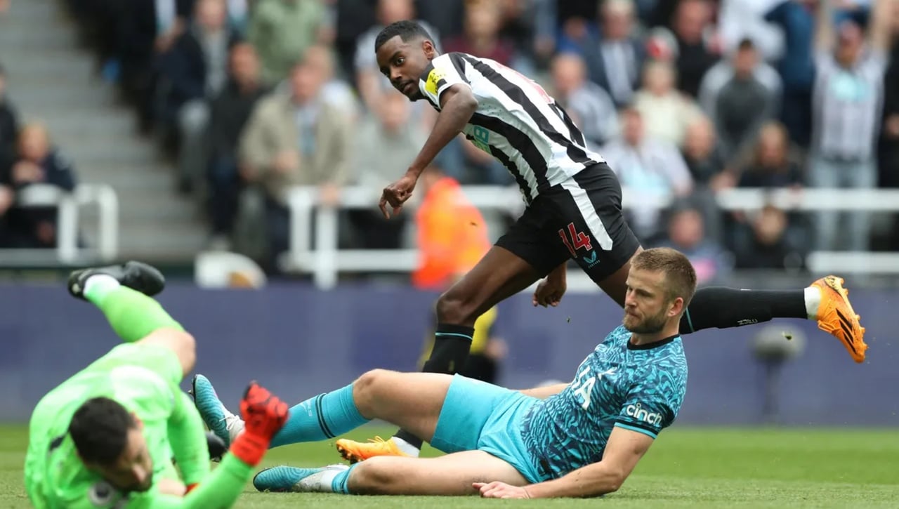 El proyecto millonario del Newcastle da sus frutos y golea al Tottenham