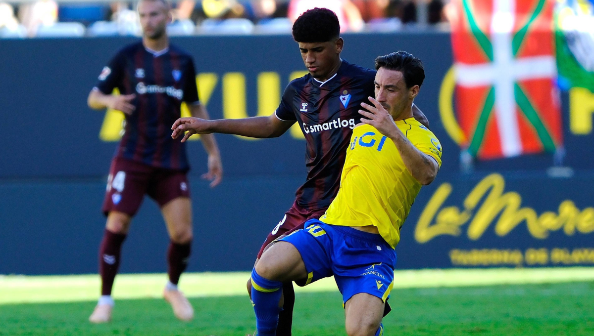 Así queda la clasificación de LaLiga Hypermotion tras los triunfos del Cádiz y el Deportivo de La Coruña