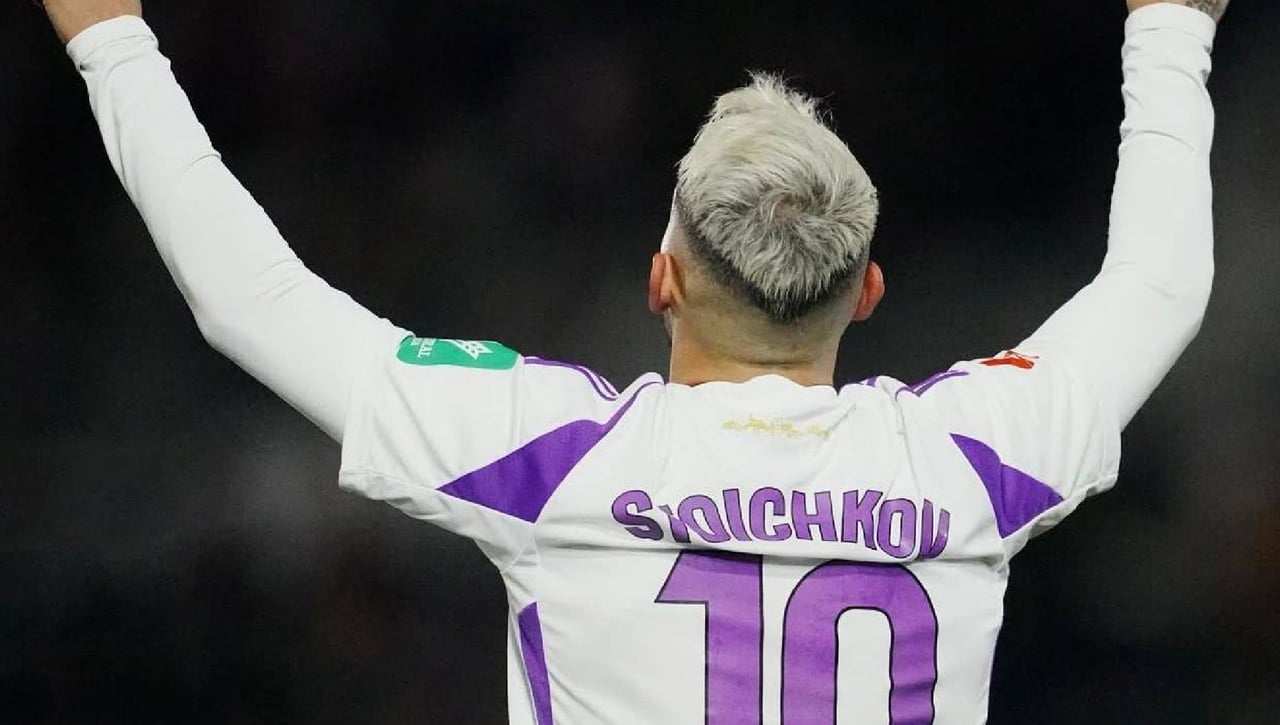 Negociación abierta para la venta de Stoichkov