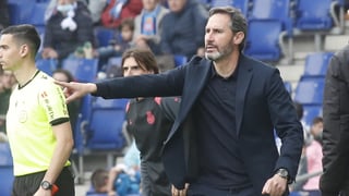 Vicente Moreno defiende a Raúl de Tomás y asegura que el Espanyol "da pena"