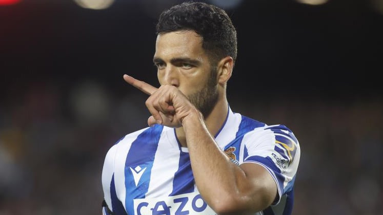 Crece la tensión en la Real Sociedad por el futuro de Mikel Merino